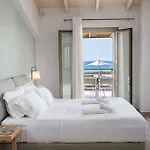Callisto Seaside Homes & Apartment Marathopoli