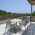 Callisto Seaside Homes & * Marathópoli