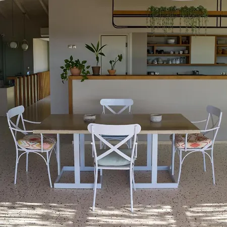 Callisto Seaside Homes & Apartamento