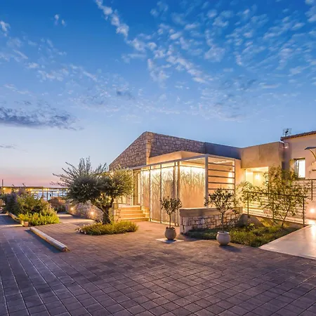 Callisto Seaside Homes & Appartamento Marathópolis