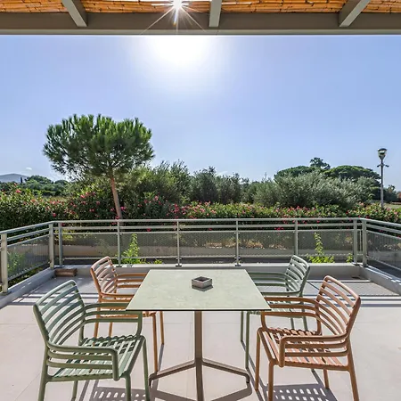 Callisto Seaside Homes & *