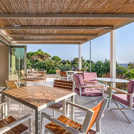 Callisto Seaside Homes & Appartamento Marathópolis