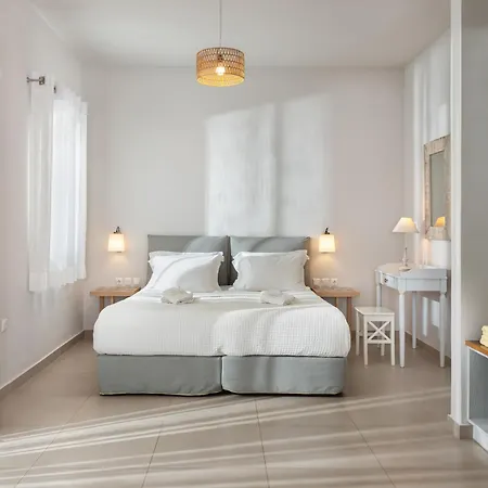 Callisto Seaside Homes & Apartment Marathopoli