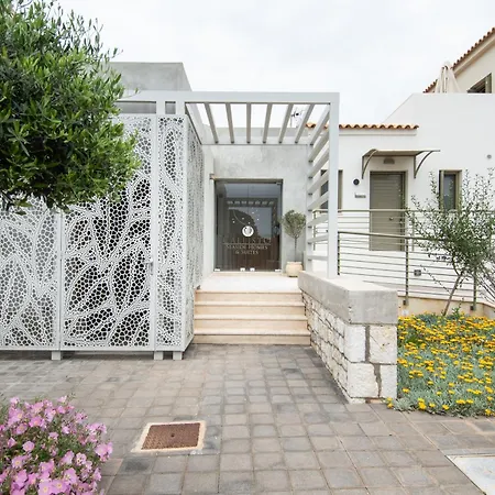Callisto Seaside Homes & Apartment Marathopoli