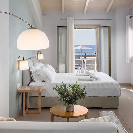 Callisto Seaside Homes & *