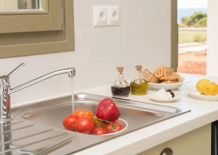 Callisto Seaside Homes & * Marathopoli